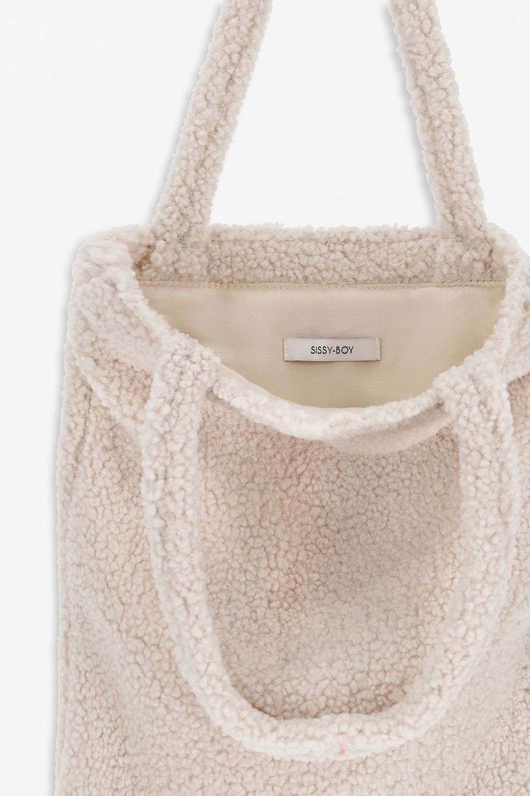 Beige teddy shopper