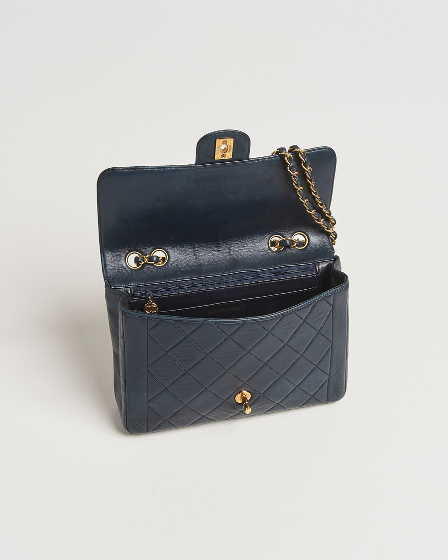 Chanel Pre-Owned Classic Medium Single Flap Bag Lambskin Navy