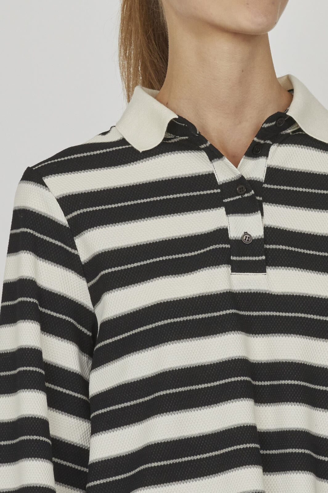 Sisters Point Evasa-Ls 831 cream black