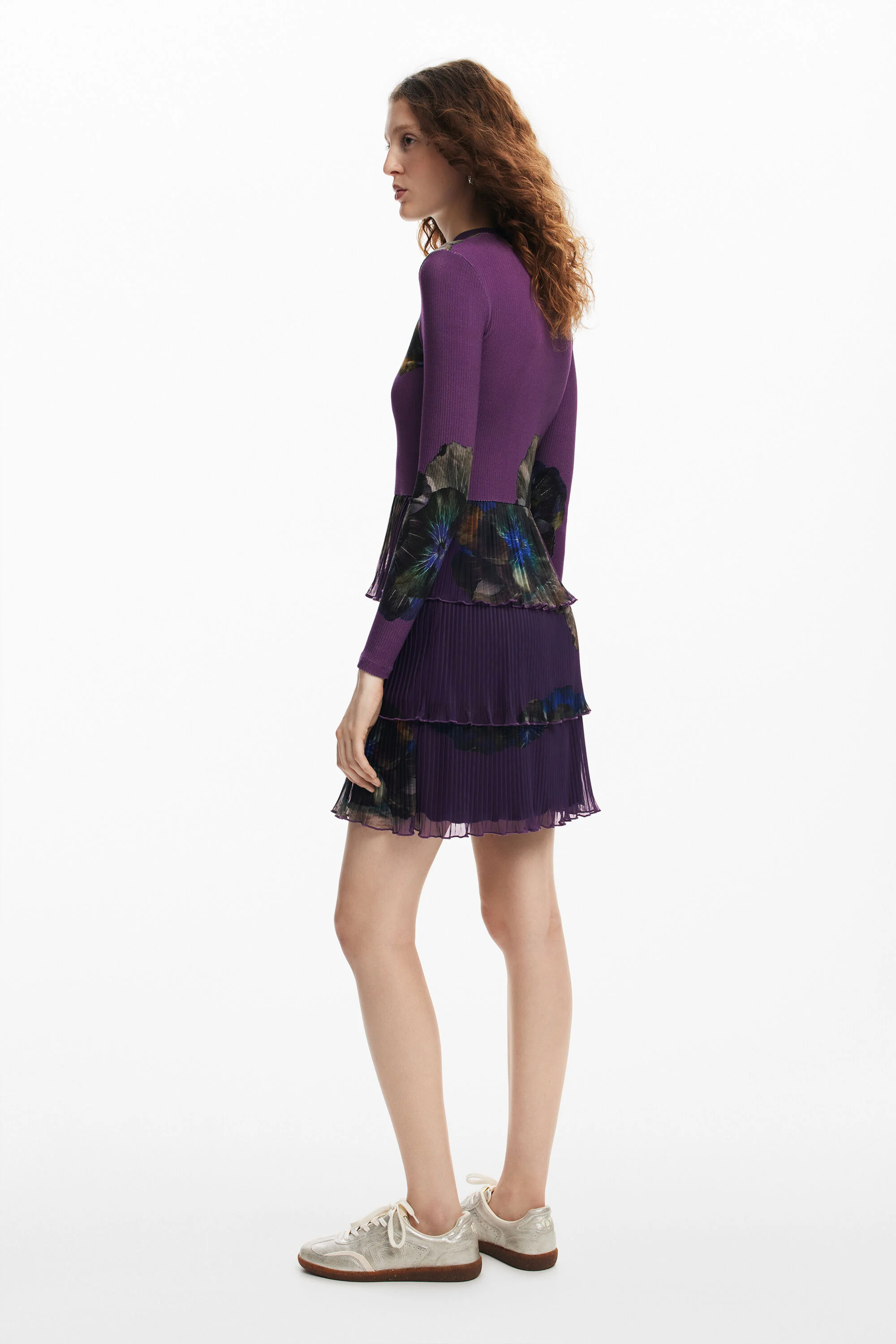 vestido floral com babados
