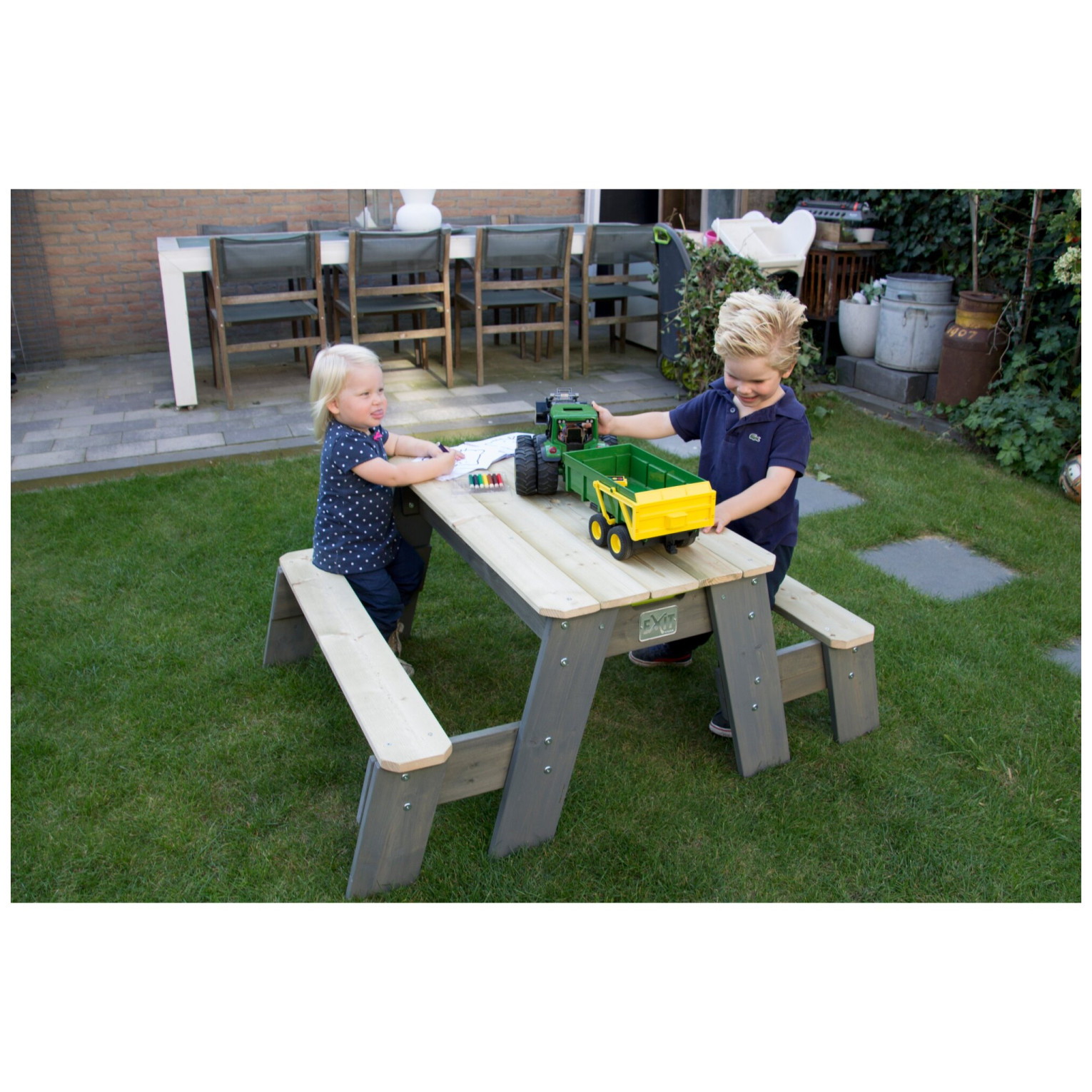 EXIT Aksent zand-, water- en picknicktafel (2 bankjes)