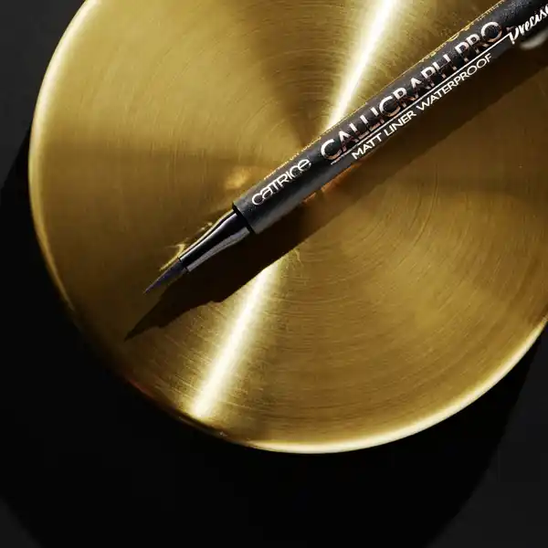 Calligraph Pro Precise 24h Matt Liner Waterproof 010