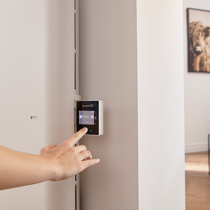 Radiateur connecté électrique à inertie sèche GoodHome Florya blanc 1000W vertical
