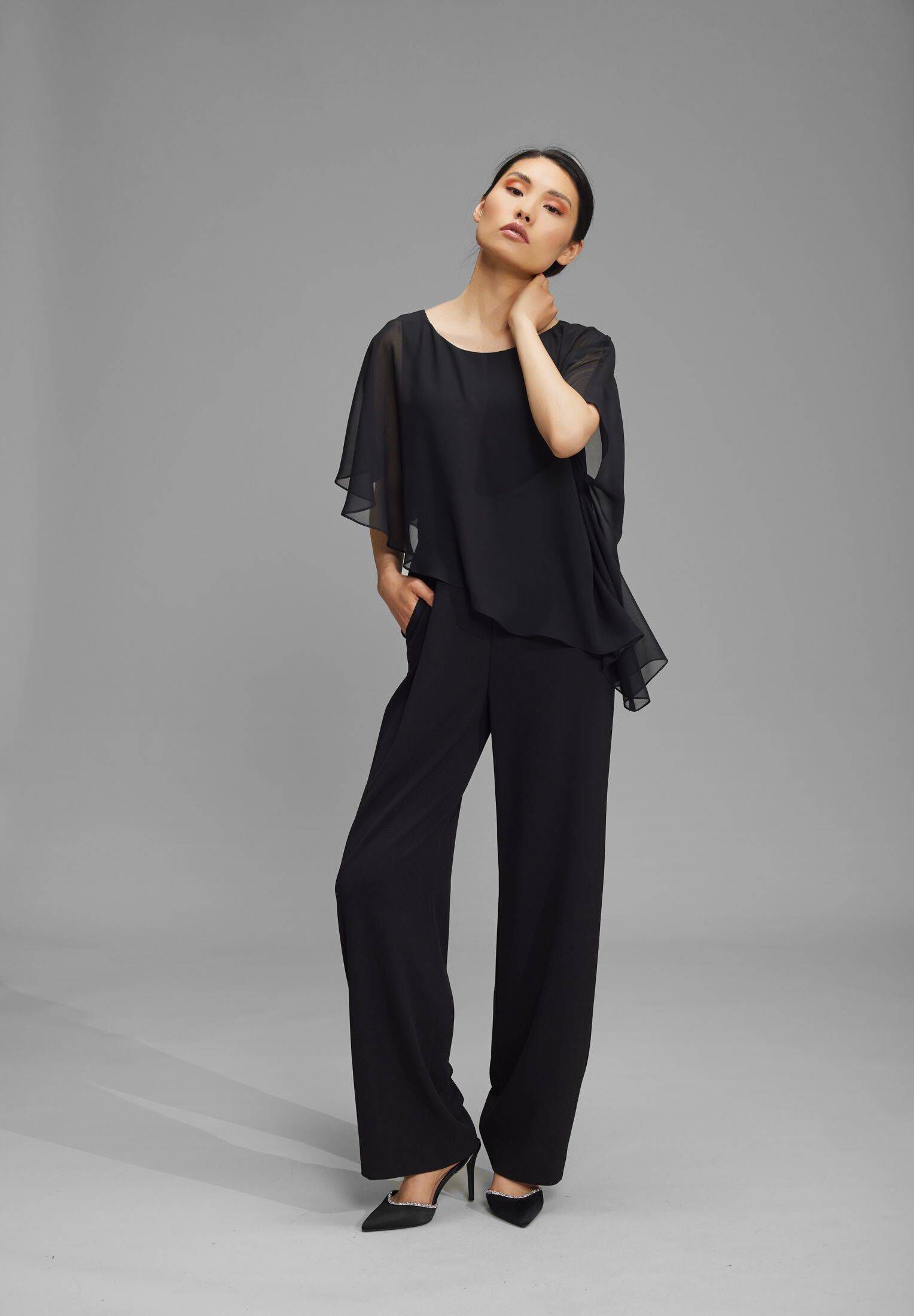 Swing| Damen Jumpsuit mit asymmetrischem Überwurf