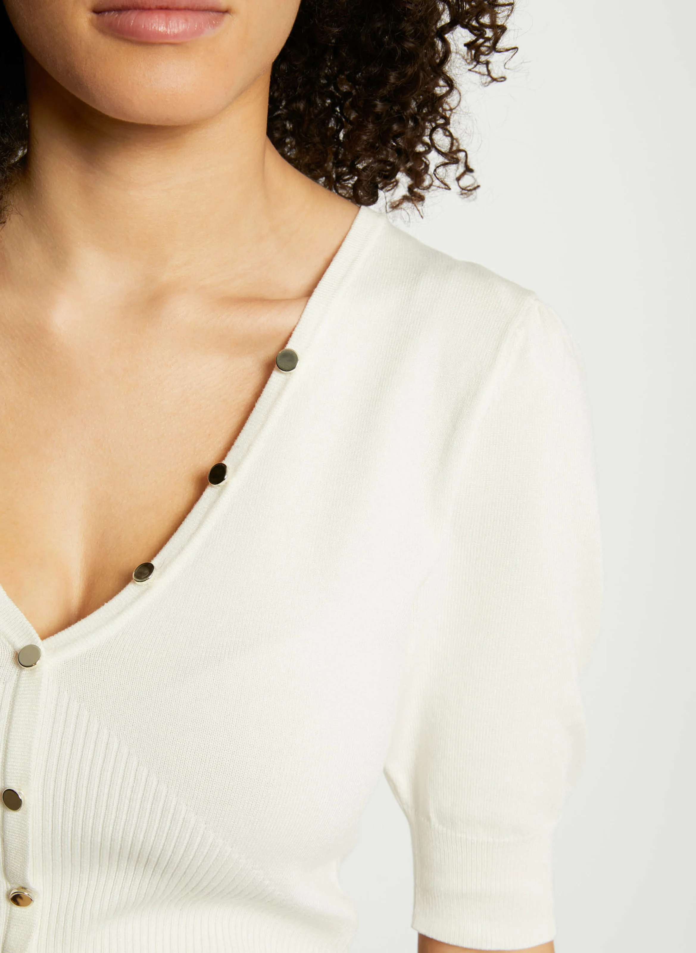 MANIHI - Pull ajusté manches courtes boutonné | Beige