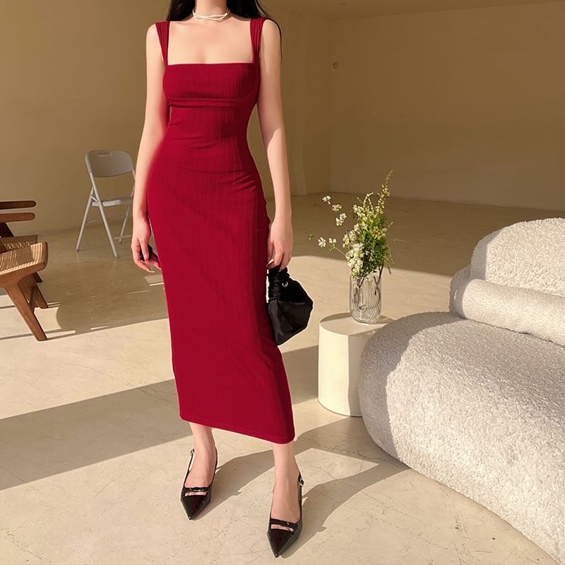 Smackthat - Mouwloze maxi-jurk met vierkante hals en effen kleur