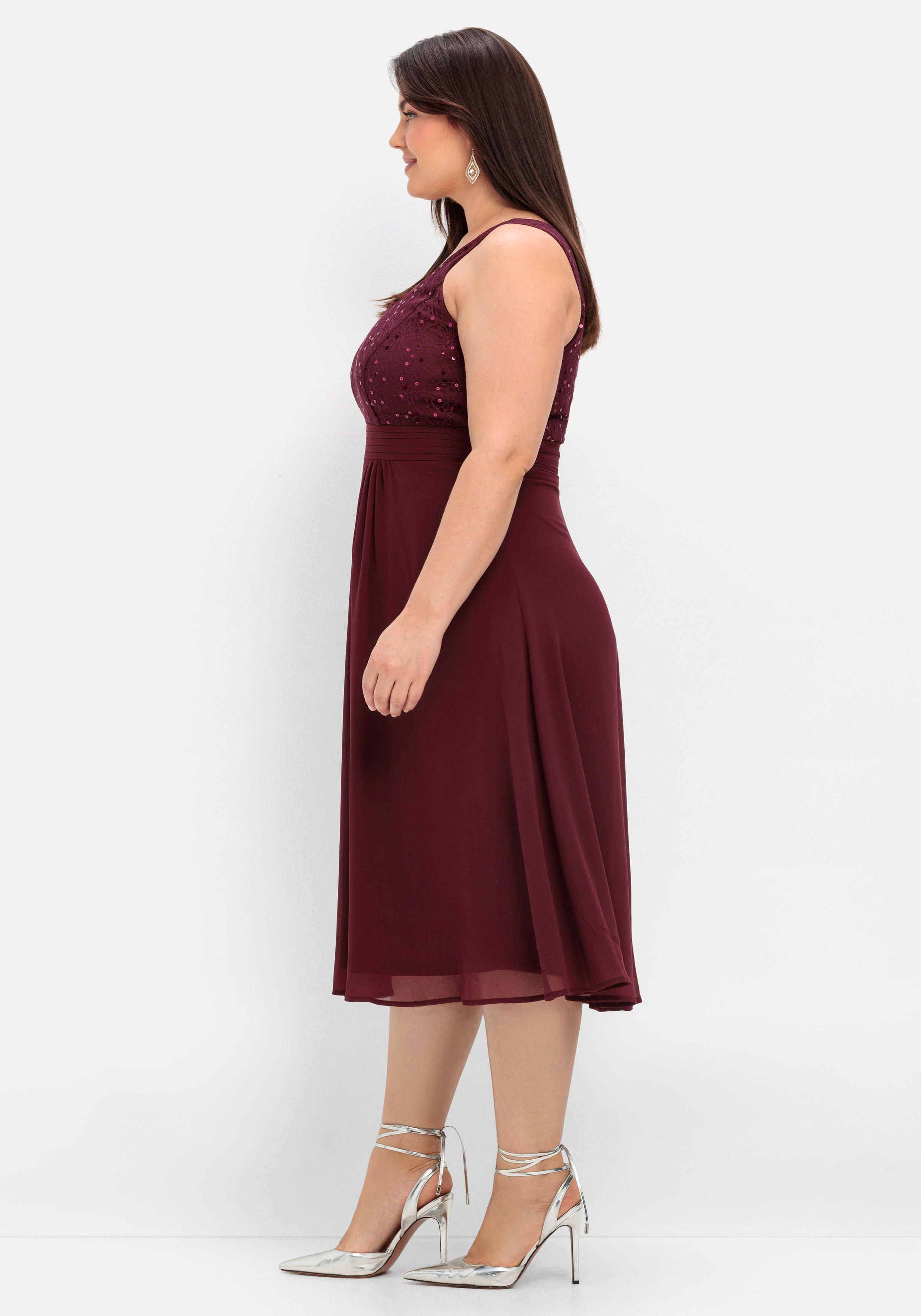 Abendkleid mit Spitze