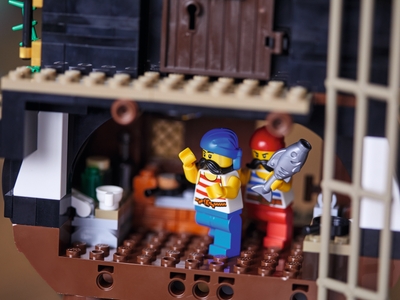 LEGO Piraten van Barracuda Baai (21322)