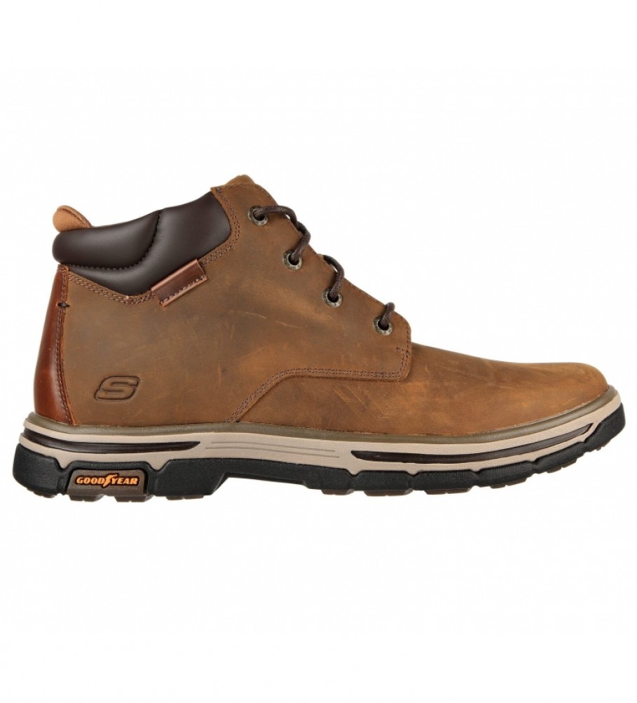 Botas Skechers Segment 2.0 Brodgen em couro marrom