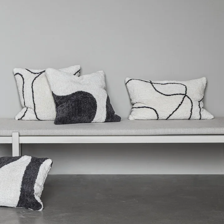 Mette Ditmer - Shadow Kissenbezug, getuftet, 40 x 60 cm, off-white