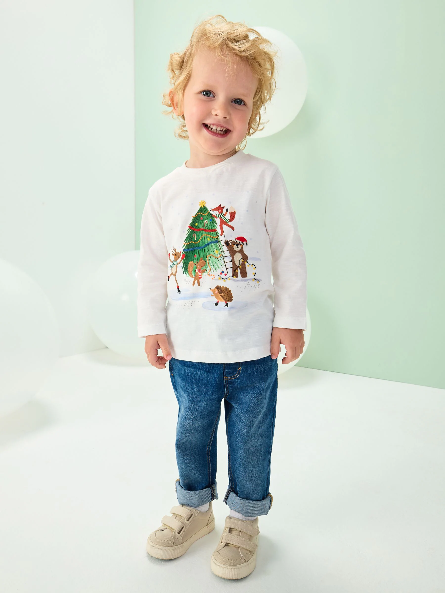 Geborduurde witte grafische print - Kerst-T-shirt met lange mouwen (3mnd -8jr)