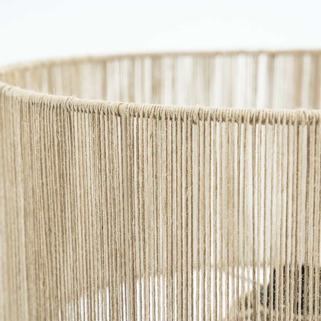 By Boo Oshu Tafellamp