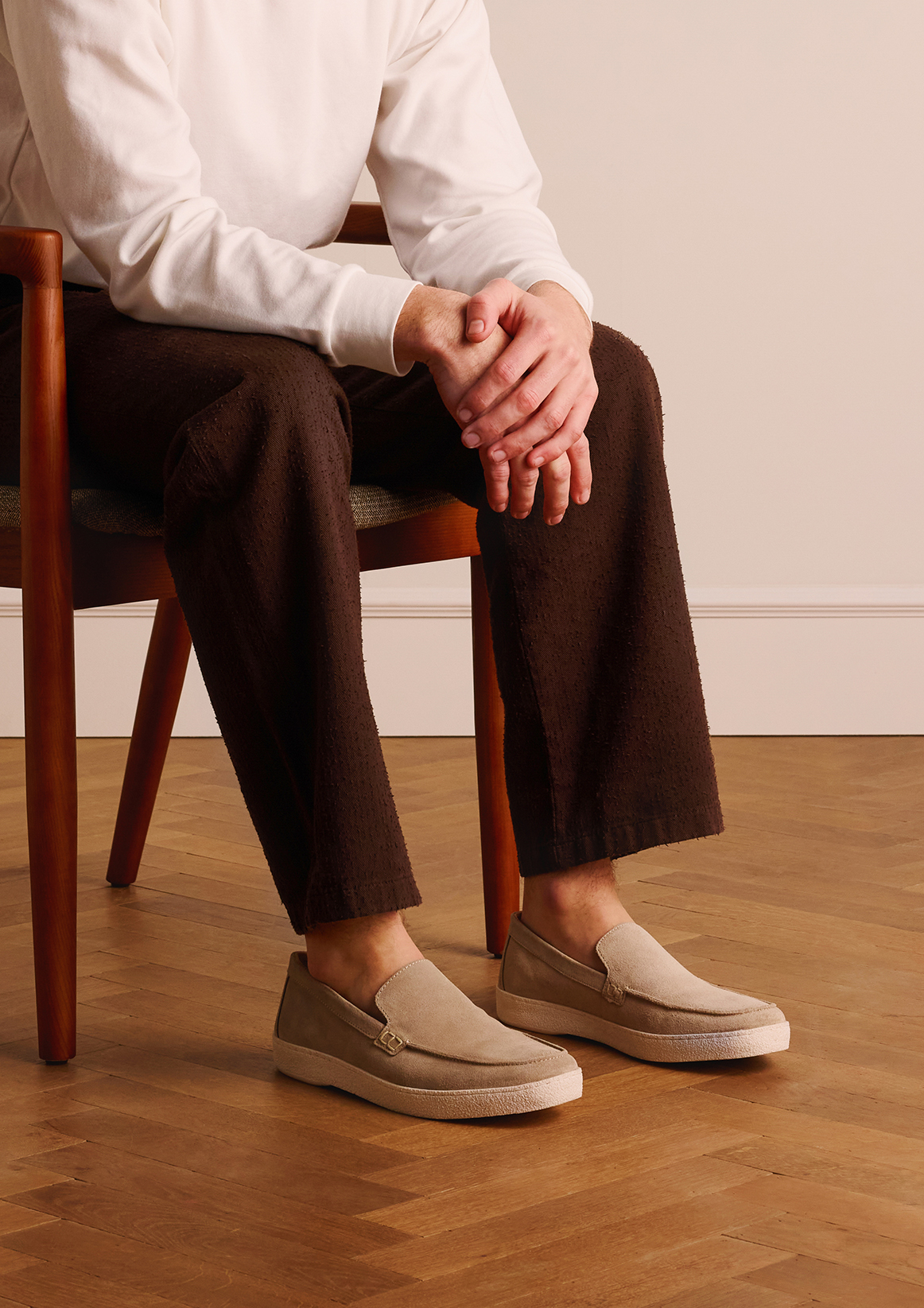 Beige suède loafers