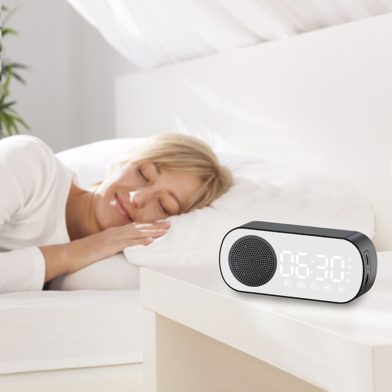 Onamaste Enceinte réveil Bluetooth noire