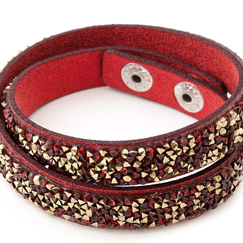 Bracelet orné de Cristaux Rouges et Dorés de Swarovski et Cuir Rouge