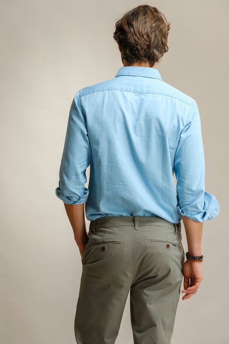 CAMISA SLIM FIT EM GANGA LEVE