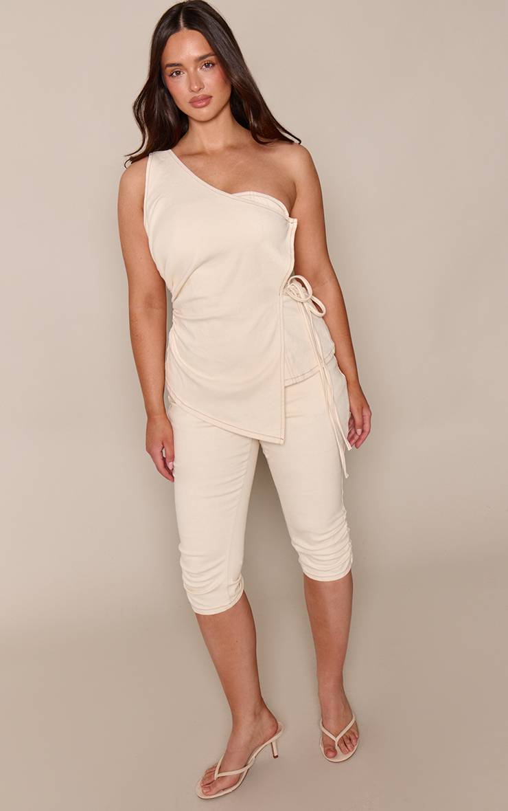 Ecru Top Denim Clair Ajusté À Une Épaule Avec Détails Froncés