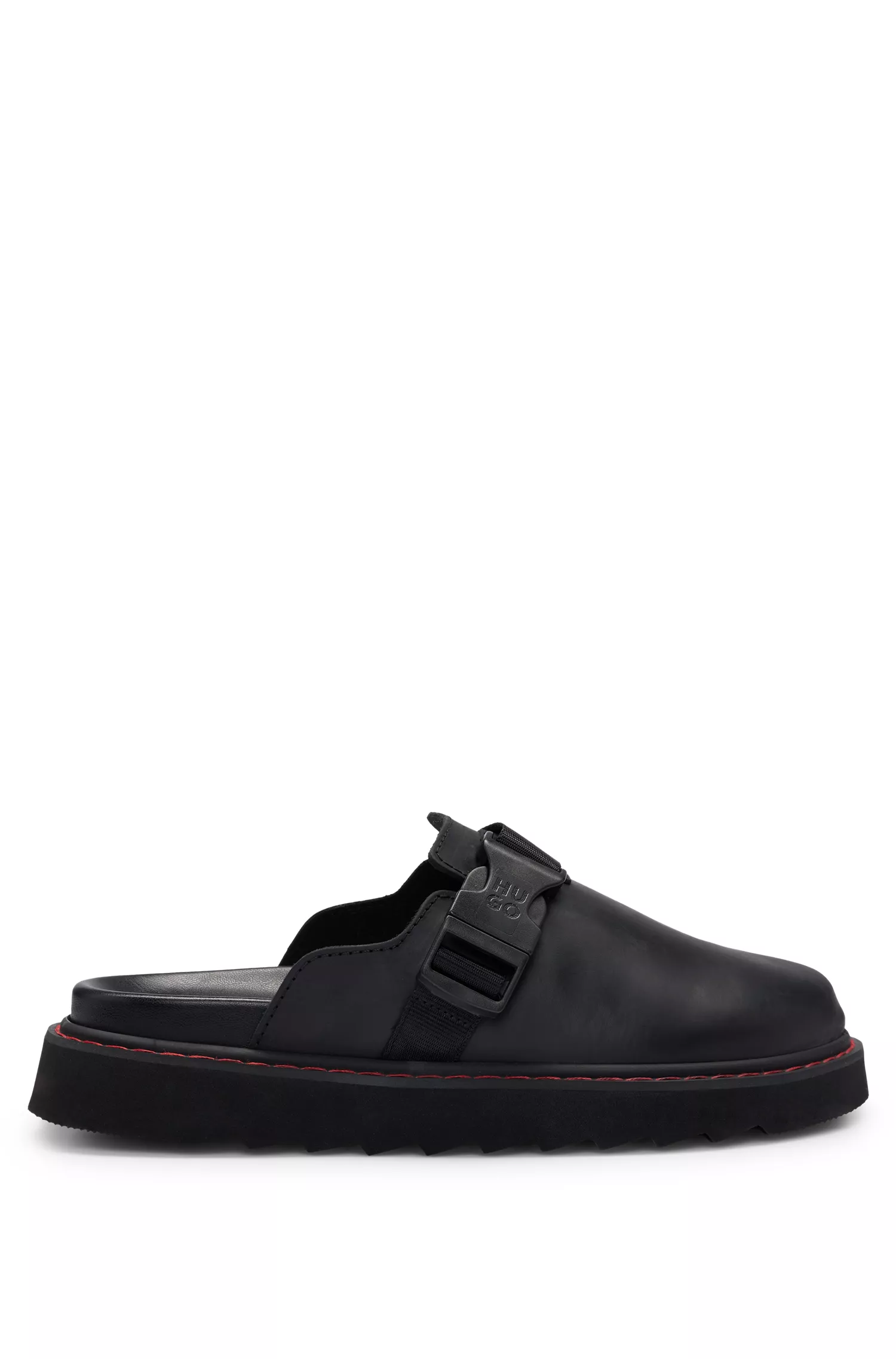 Sapatos slip-on HUGO em couro vermelho com fivela da marca.