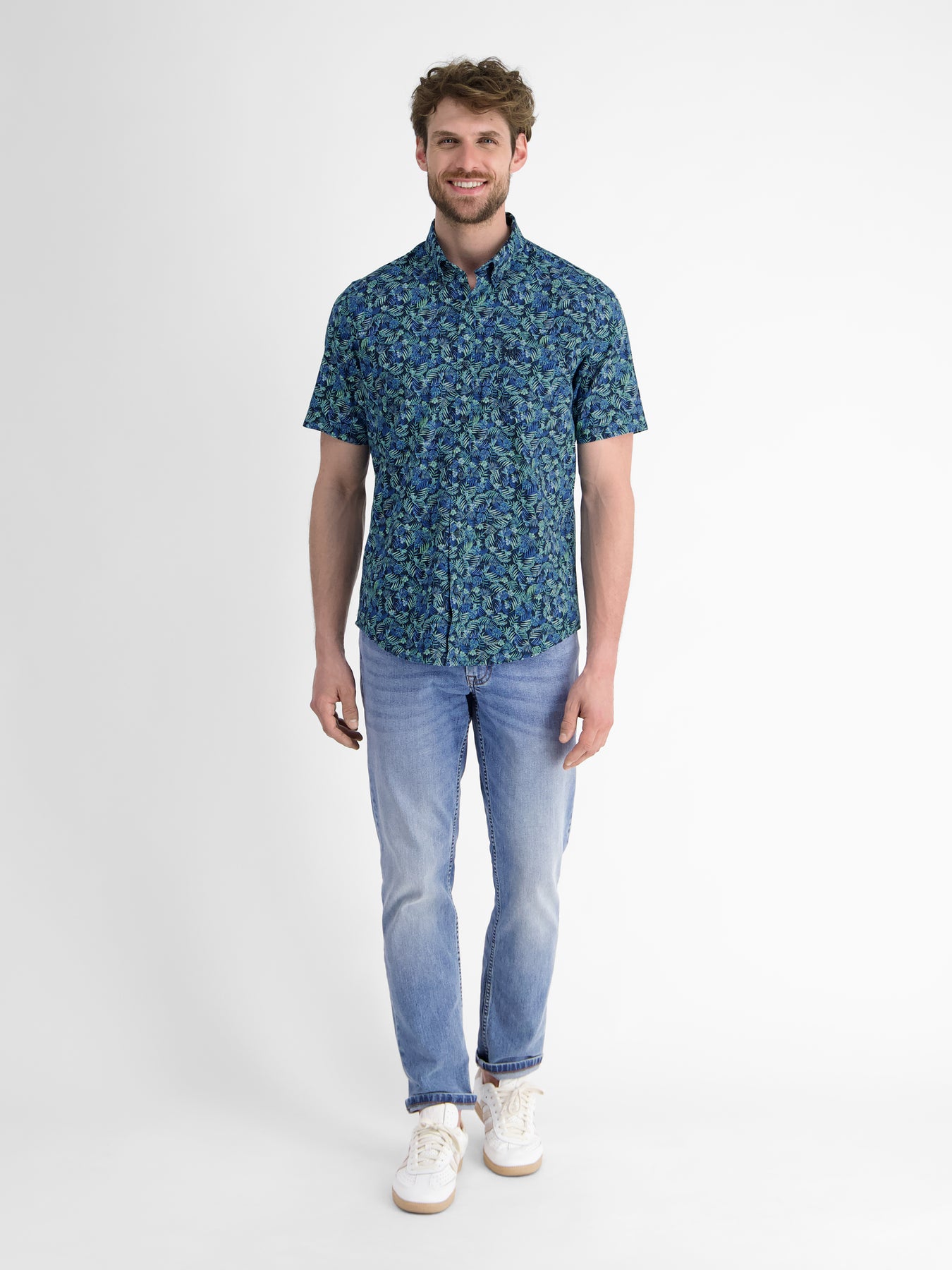 Herren Sommerhemd, floral bedruckt