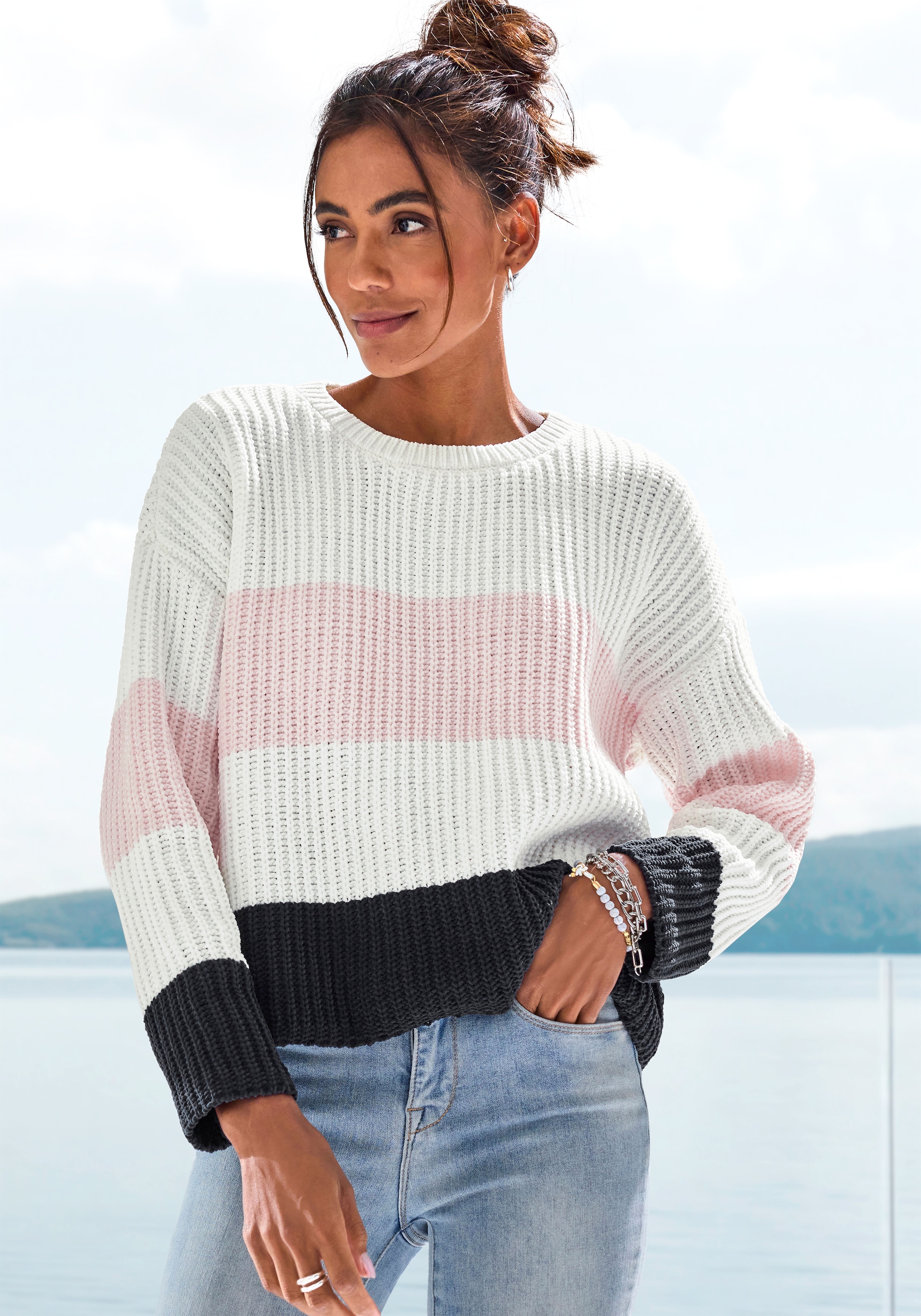 LASCANA Strickpullover , mit modischen Querstreifen, legere Passform, bequem
