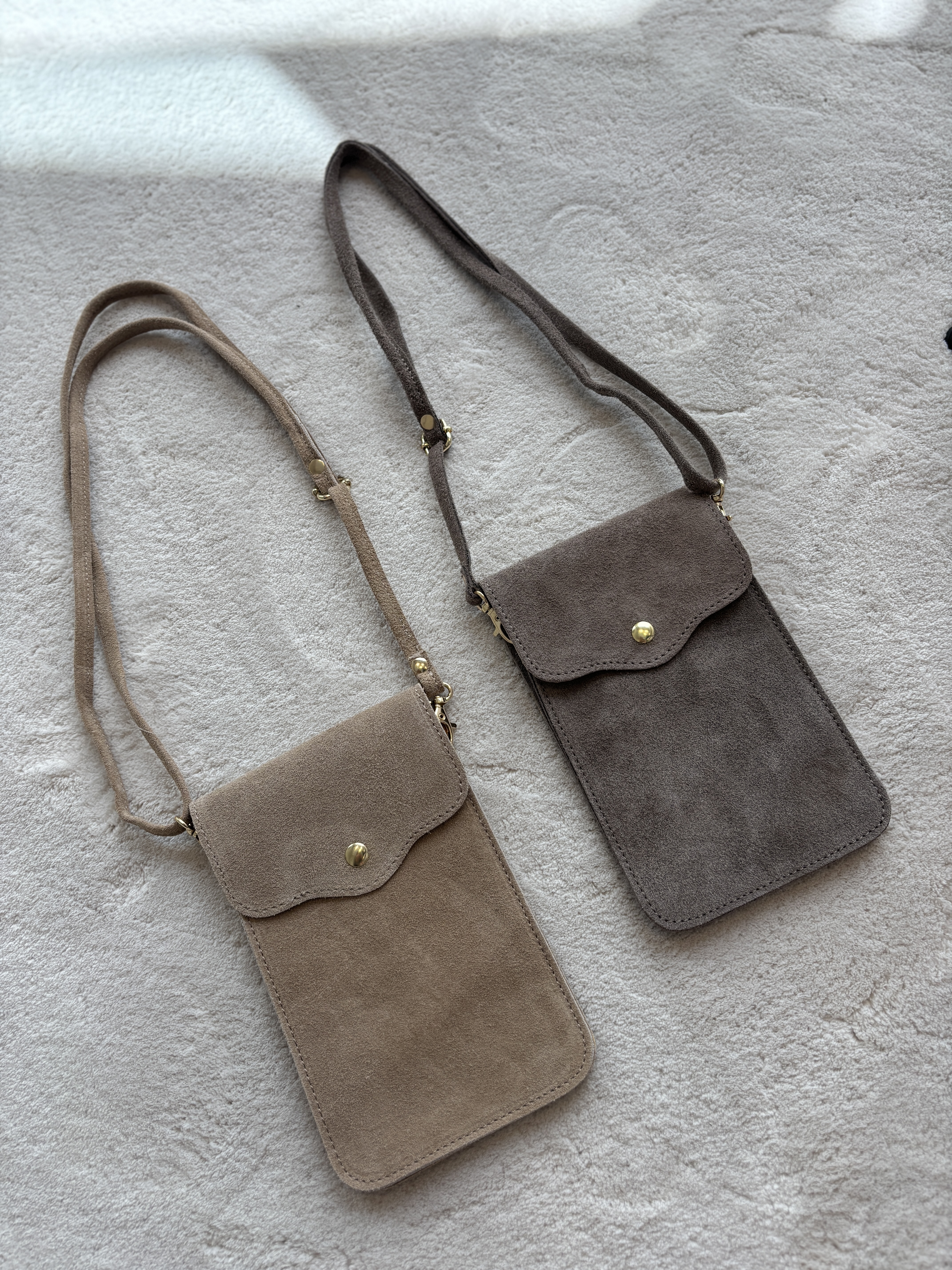 Nora Phone Bag Big - Suede Taupe