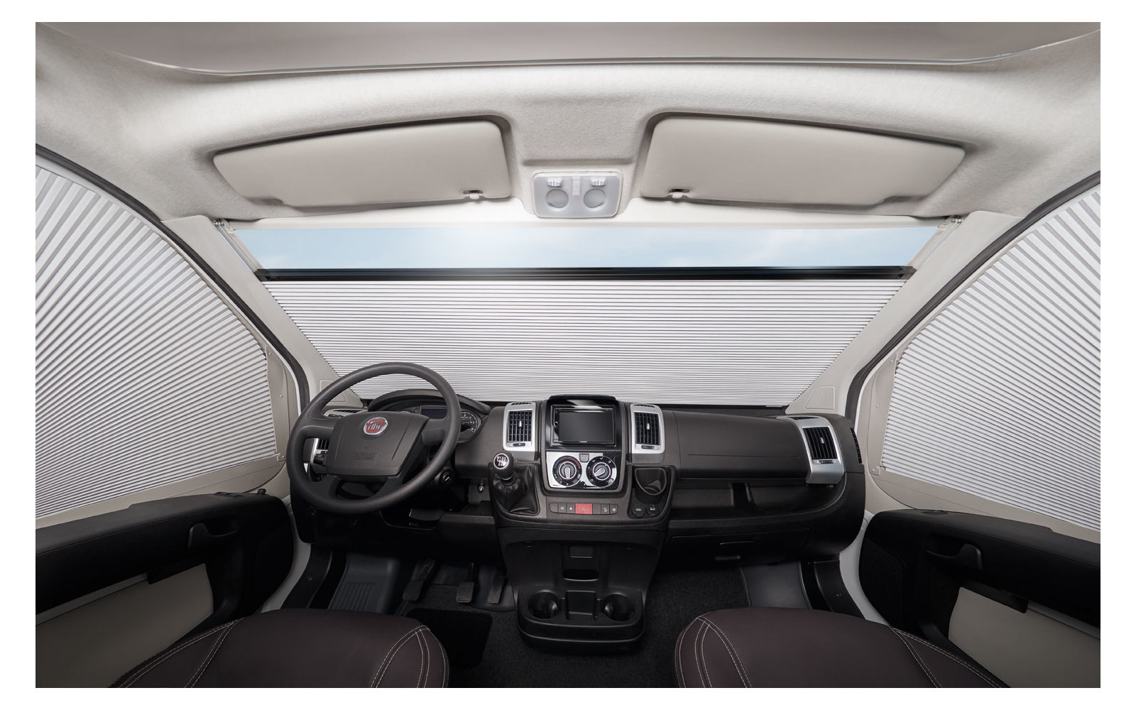 Dometic FP300 Verdunkelungssystem mit Frontscheibenrollo für Fiat Ducato