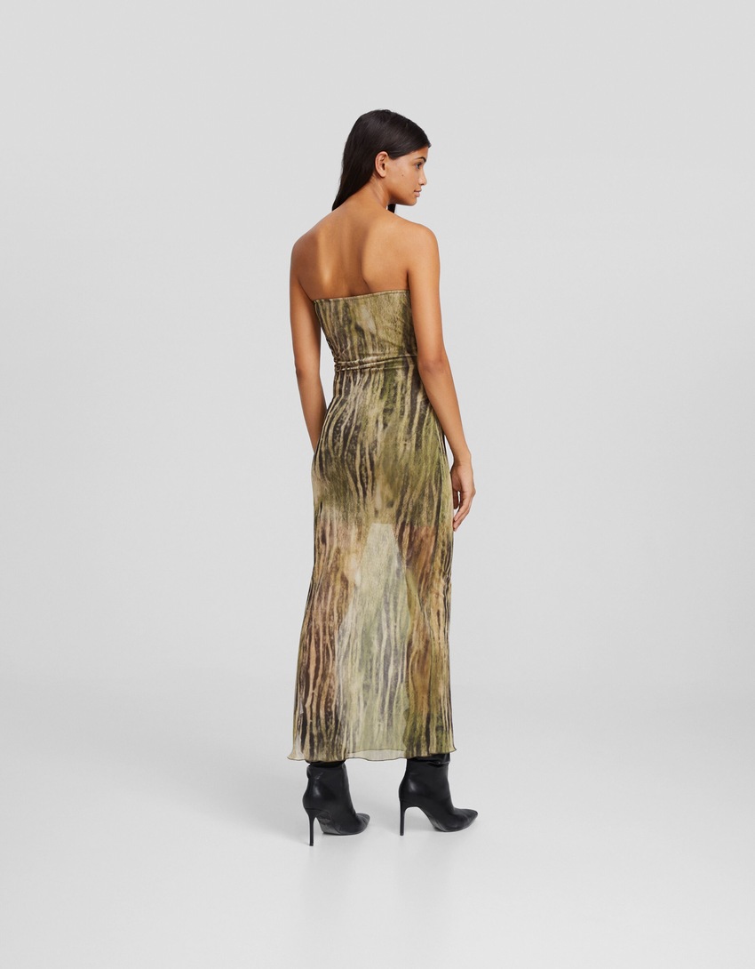 Vestido midi tomara que caia de tule