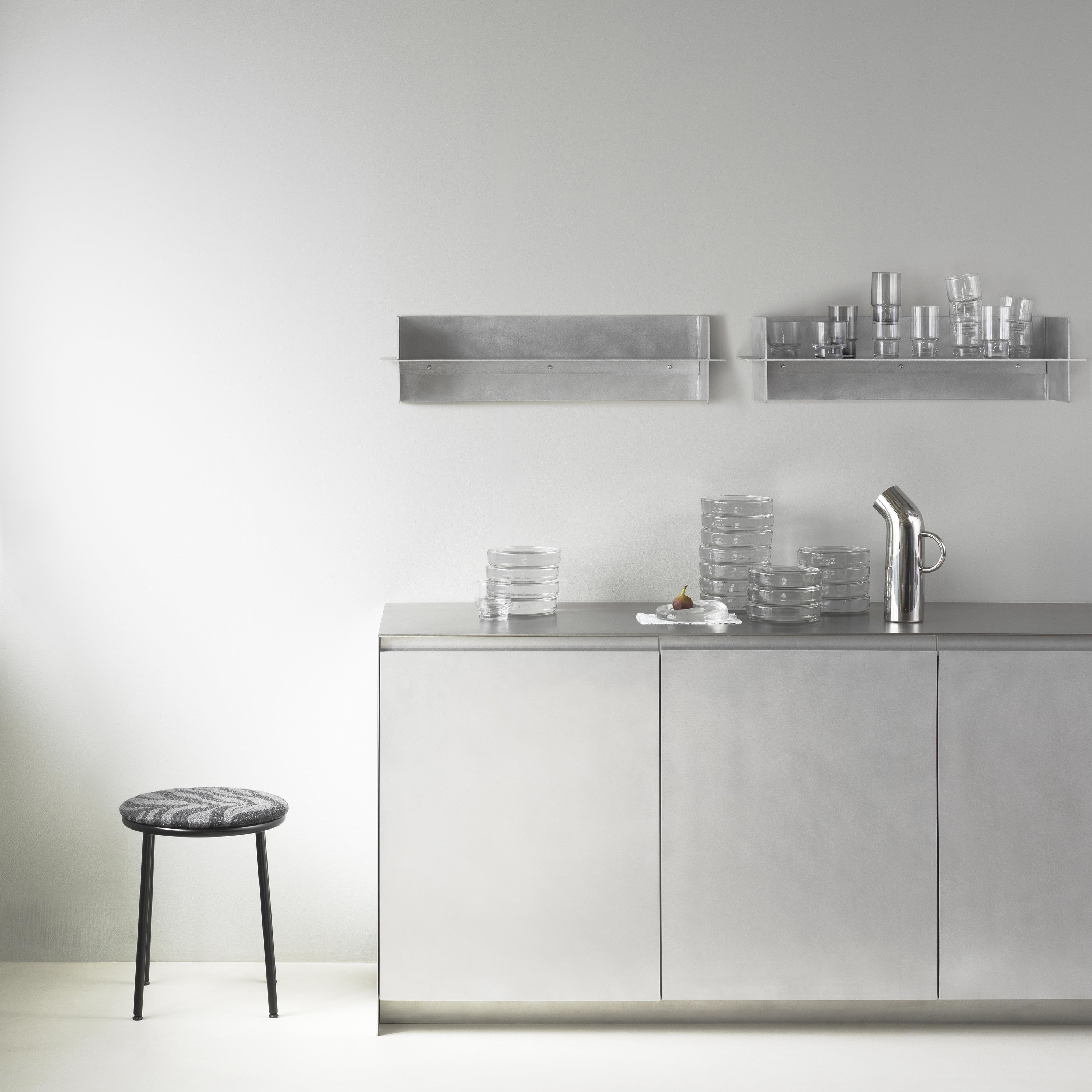 Normann Copenhagen Alu Wandplank - B 80 cm