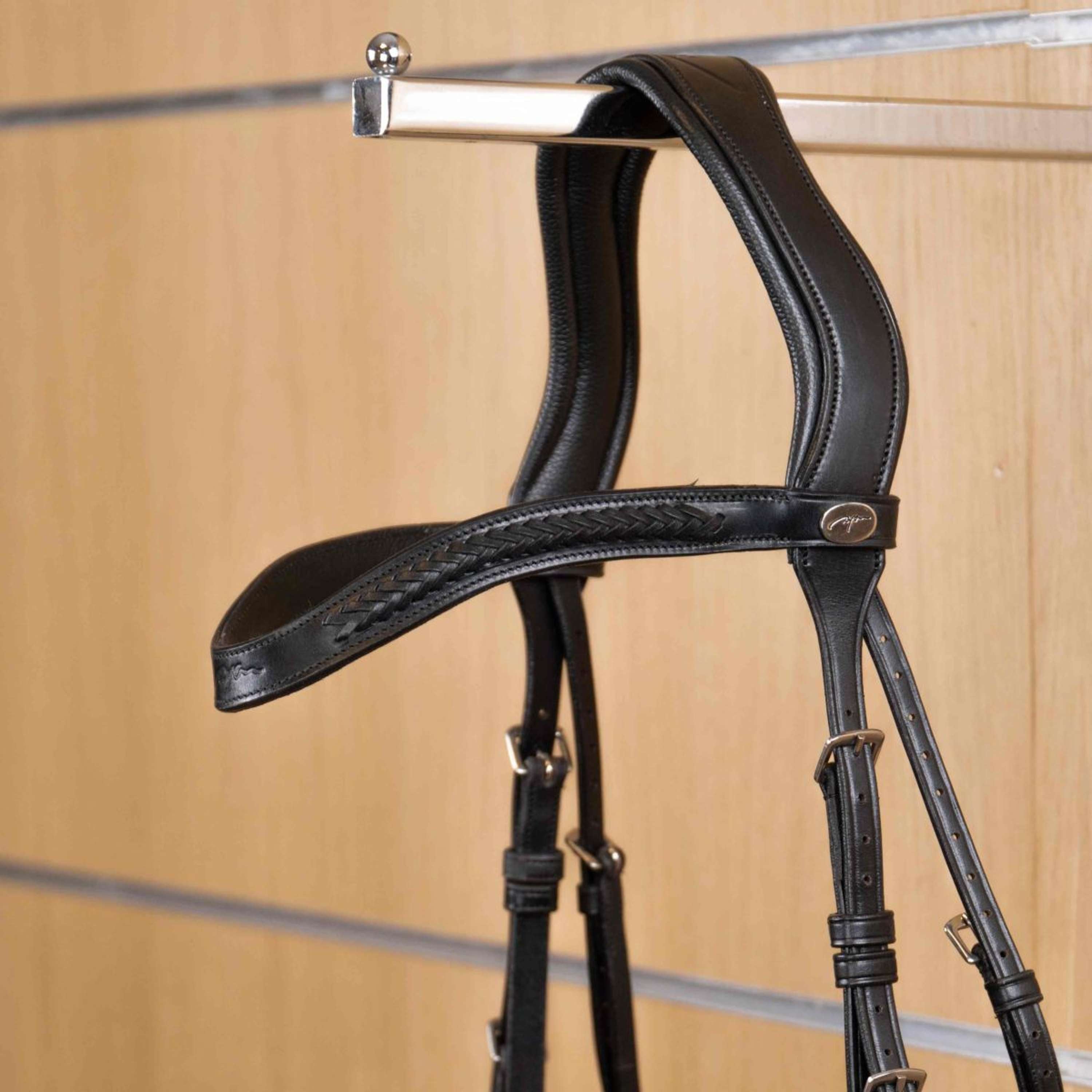 Dyon Frontriem Laced V-Shaped Zwart