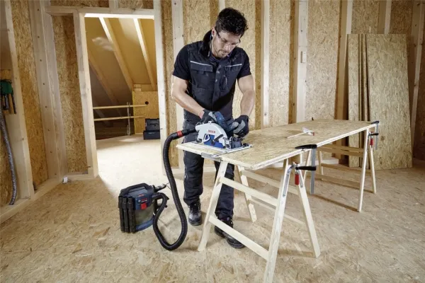 Bosch AKKURUNDSAV GKS 18V-68GC HMI SOLO L-BOXX - SOLO
