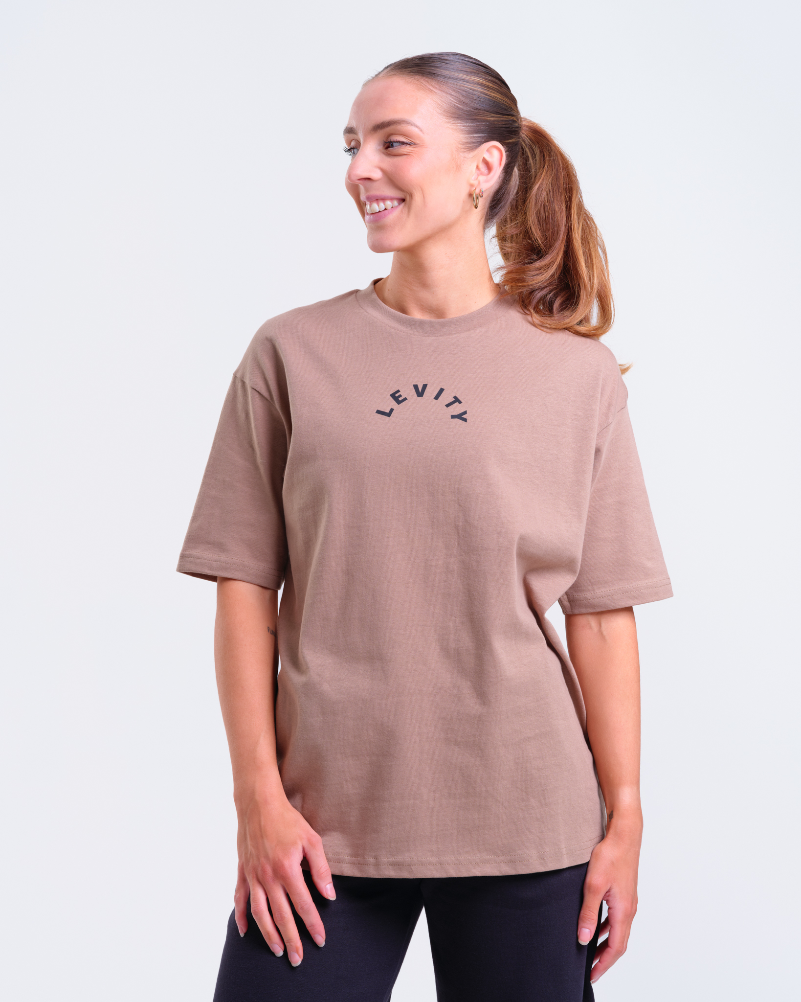 LEVITY Movement T-Shirt Beige