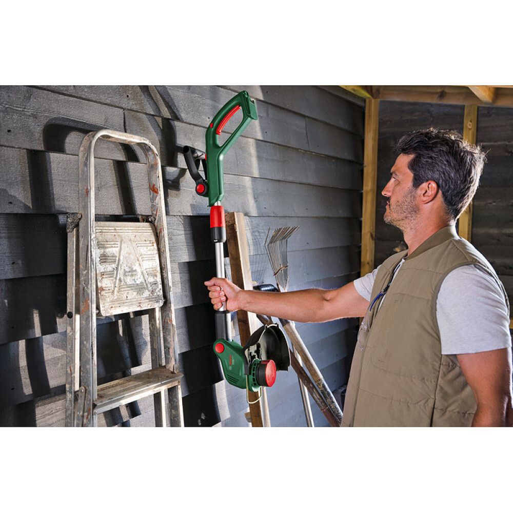 GRESSTRIMMER BOSCH UNIVERSAL 18-26 18V UTEN BATTERI