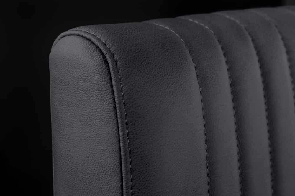 Moderner Freischwinger Stuhl BIG ASTON Echtleder schwarz Taschenfederkern Metall