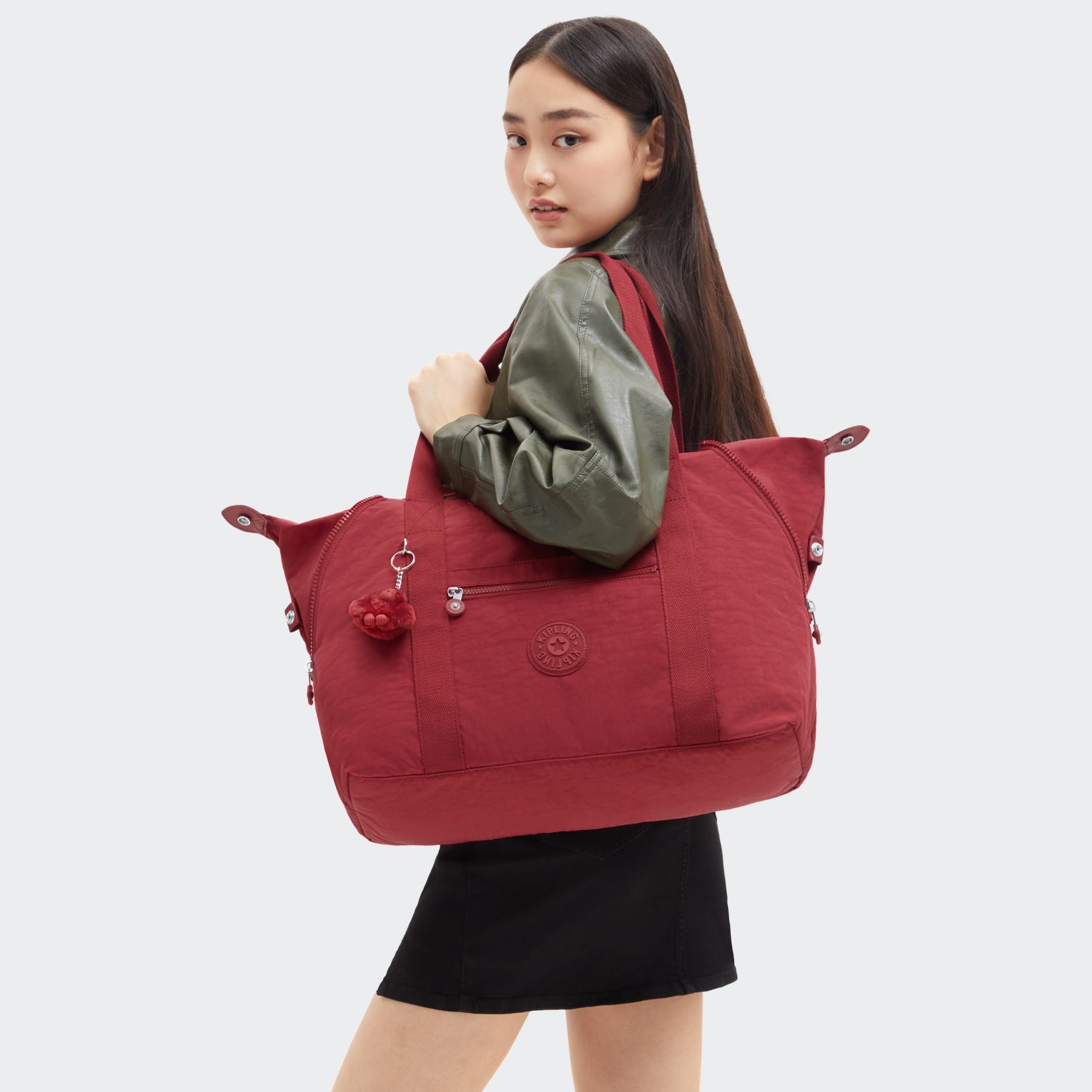 ART M  Sac fourre-tout multi-usage taille moyenne avec manchon pour valise - Funky Red