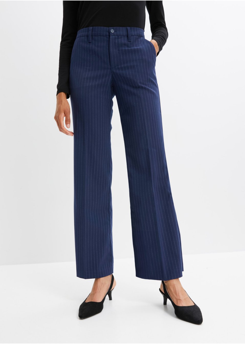 Pantalon à fines rayures avec jambes larges