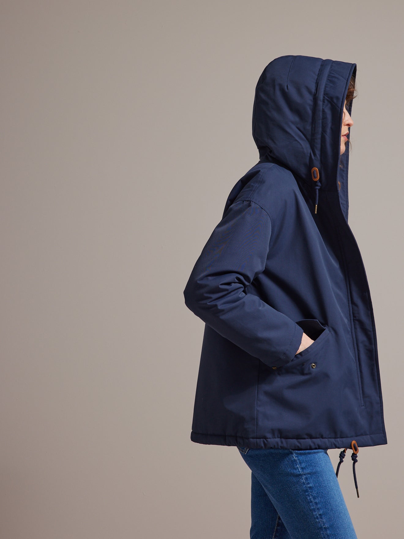 Parka courte fourrée imprimé léopard femme