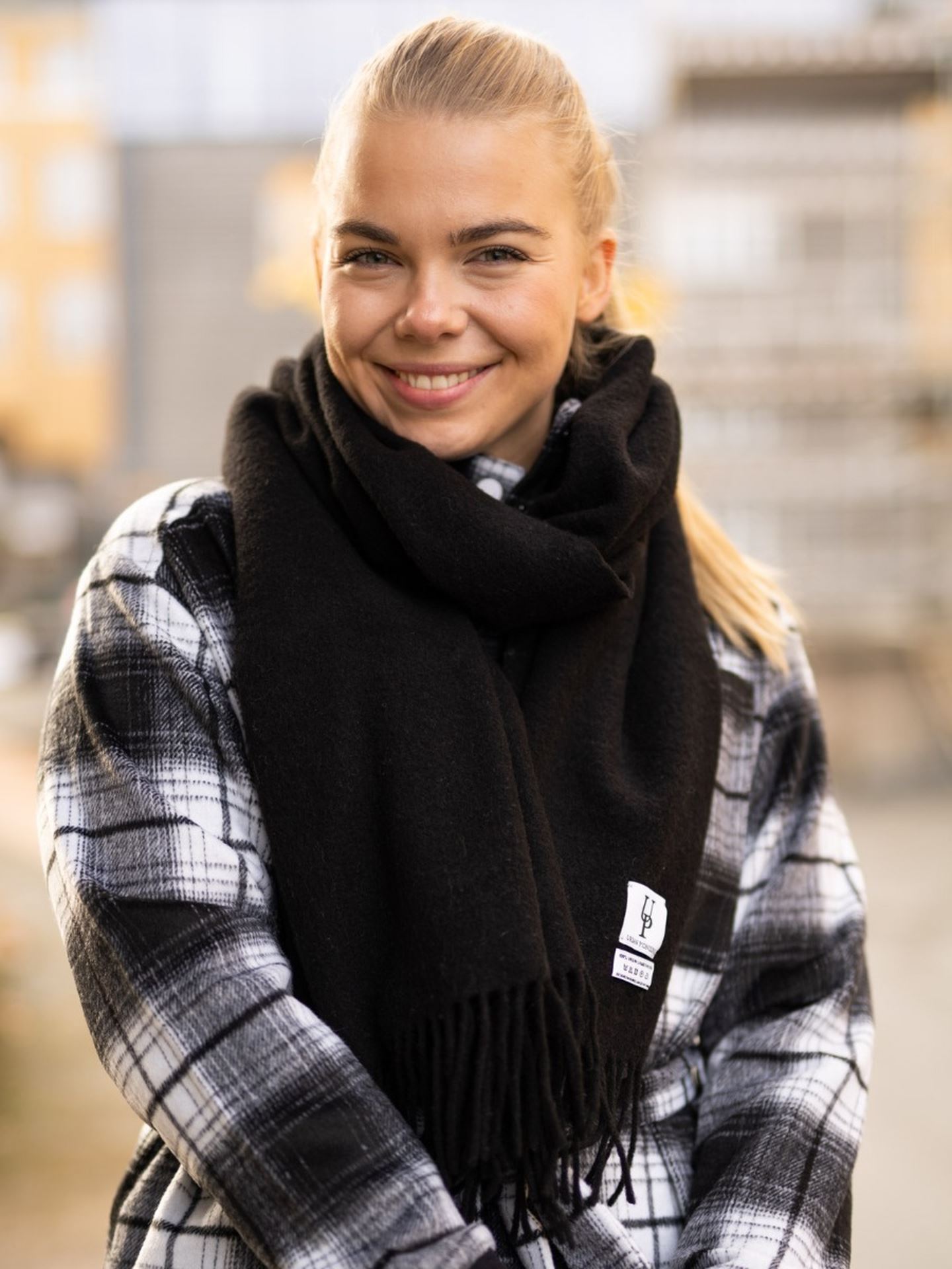 Bea Wool Scarf