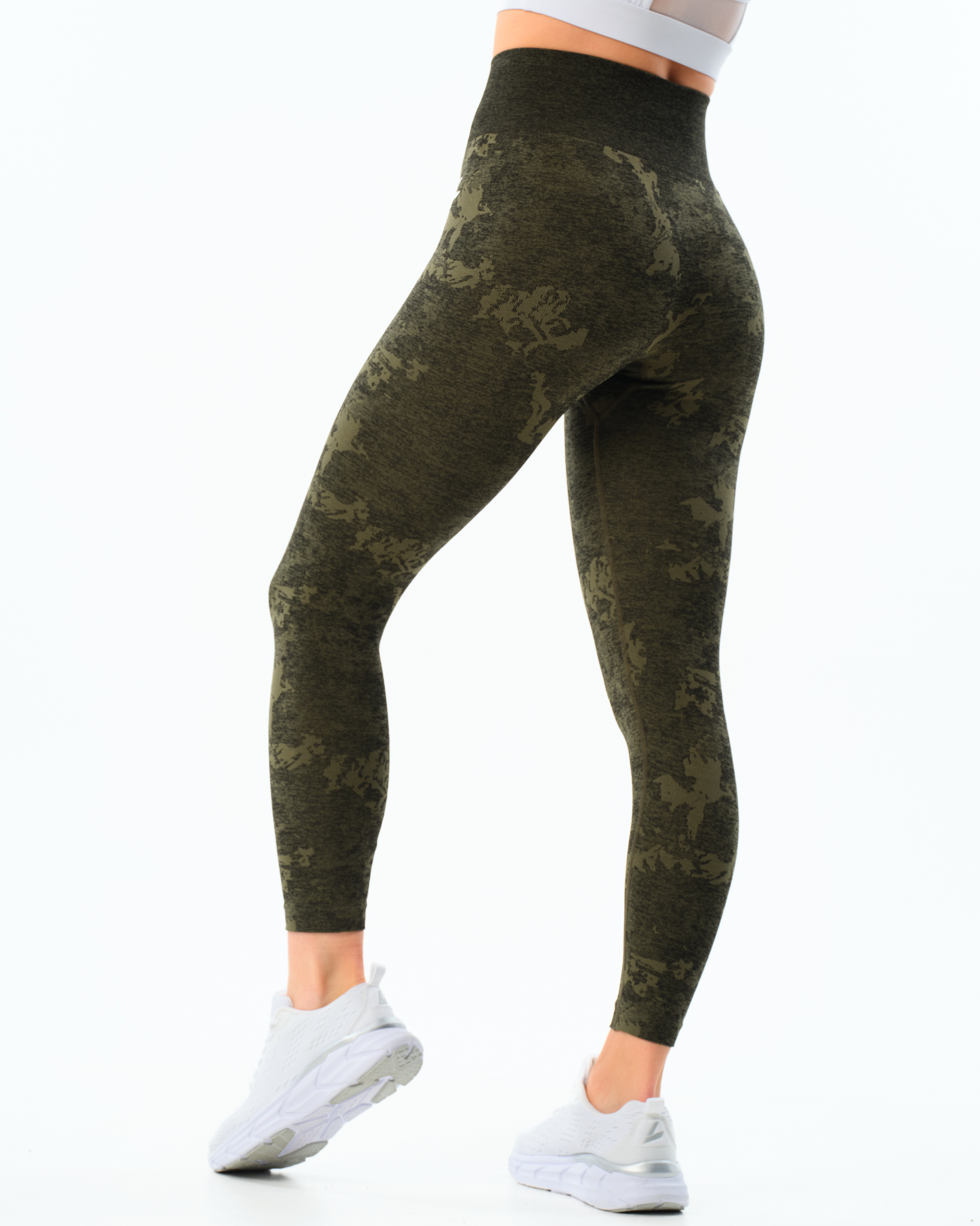 LEVITY Camo Seamless Tights 7\8 Green Camo