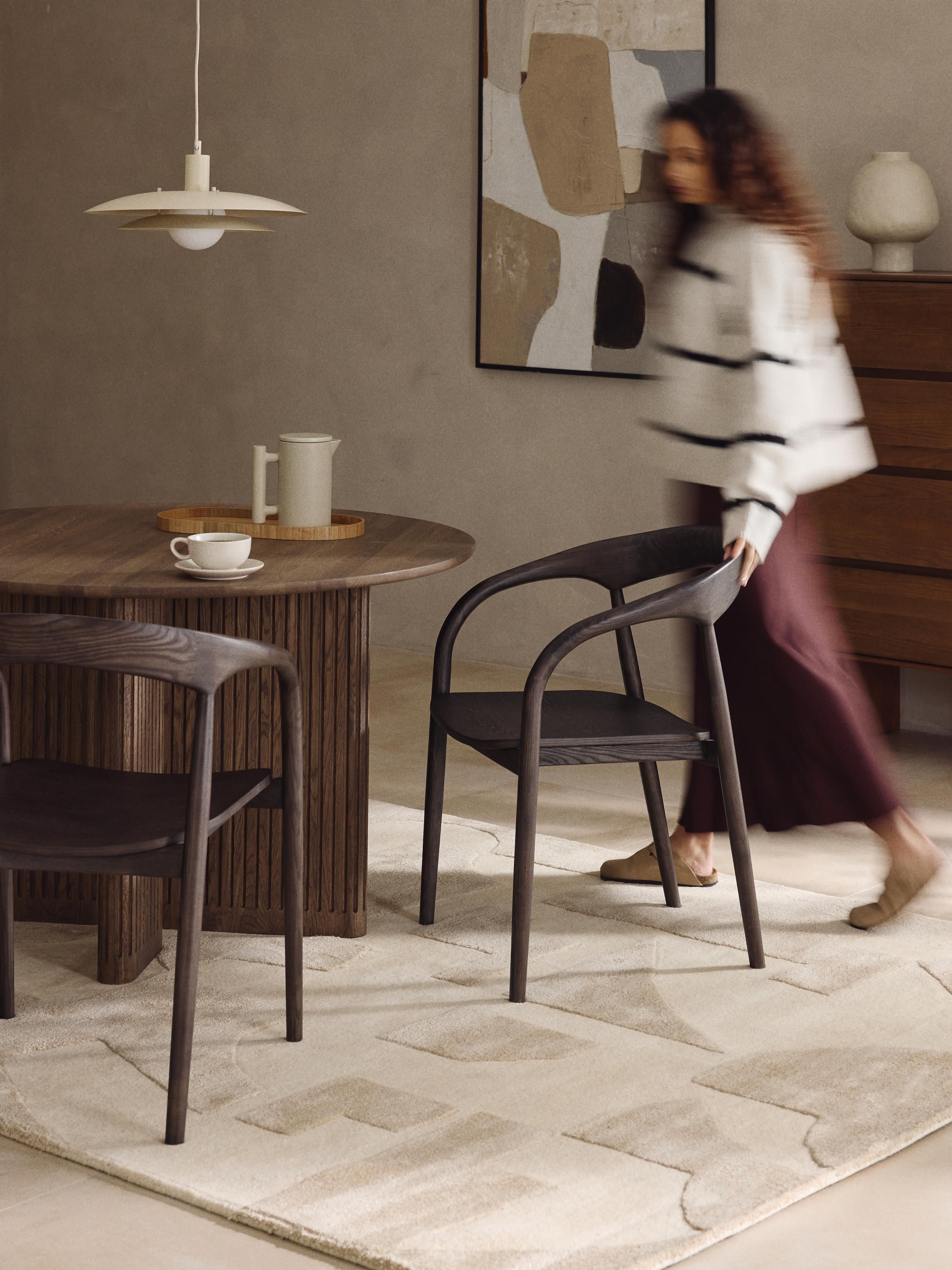 Armstoel Camille van essenhout