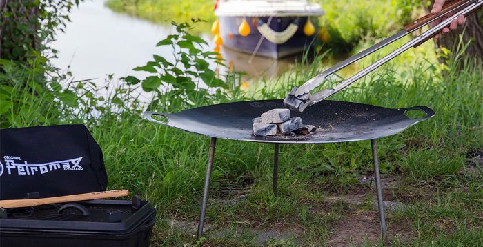BBQ and Coal Tongs large grilltang