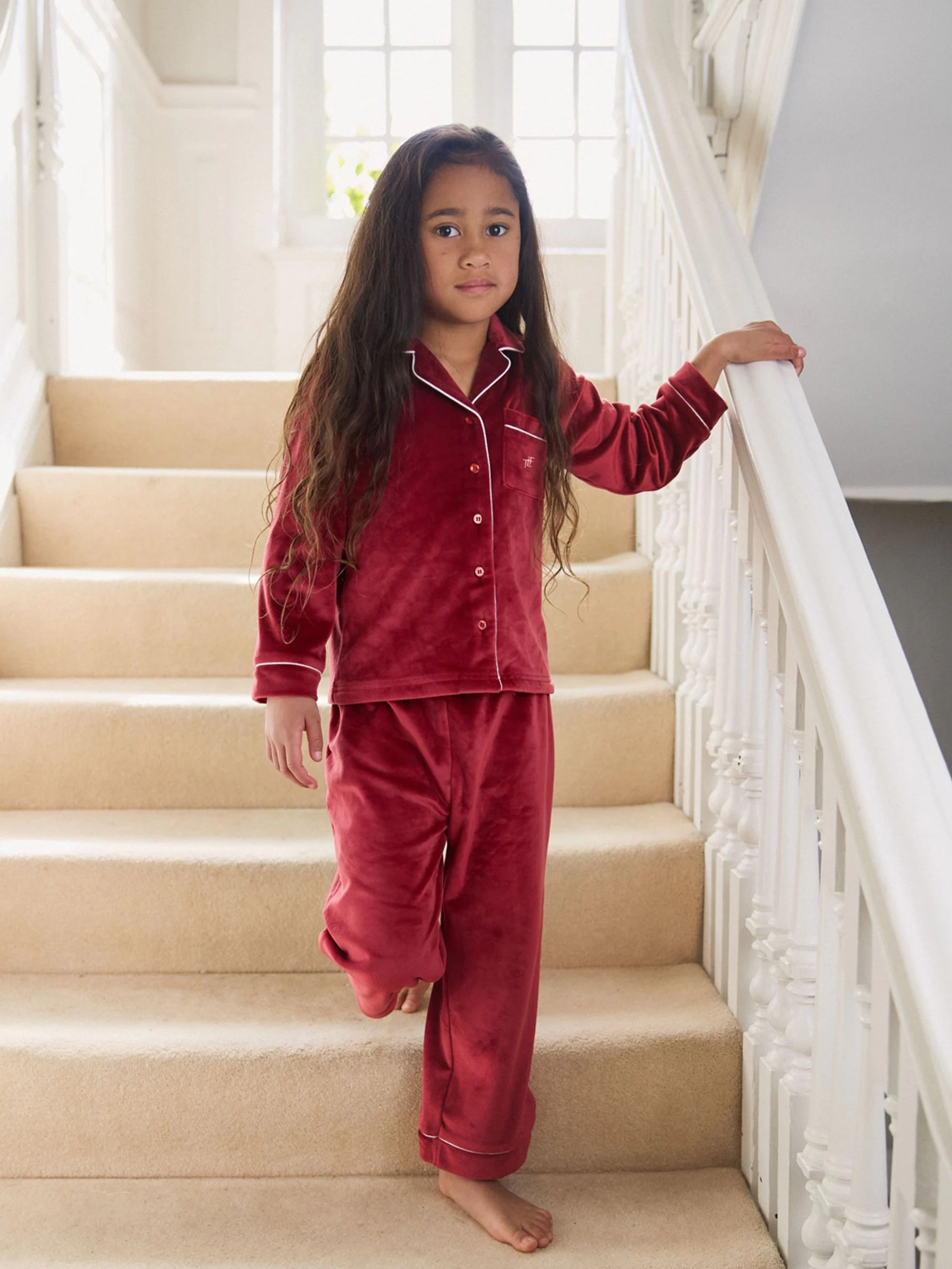 Rood - The Little Tailor Luxe kerstpyjama voor kinderen van zacht aanvoelend velours