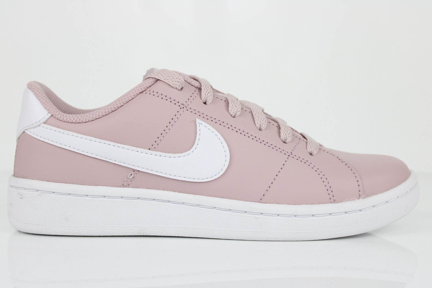 Nike Sneaker