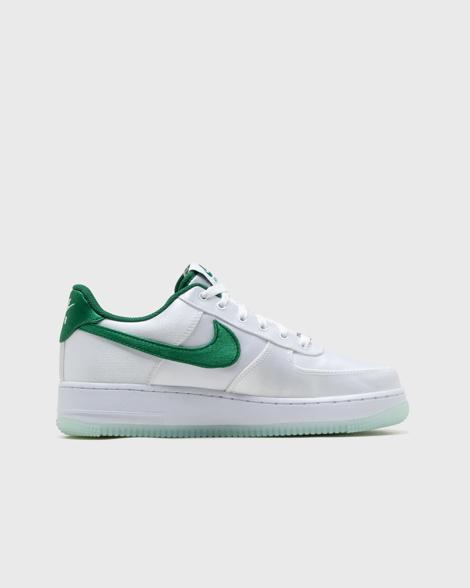 Nike W AIR FORCE 1 '07 ESS SNKR