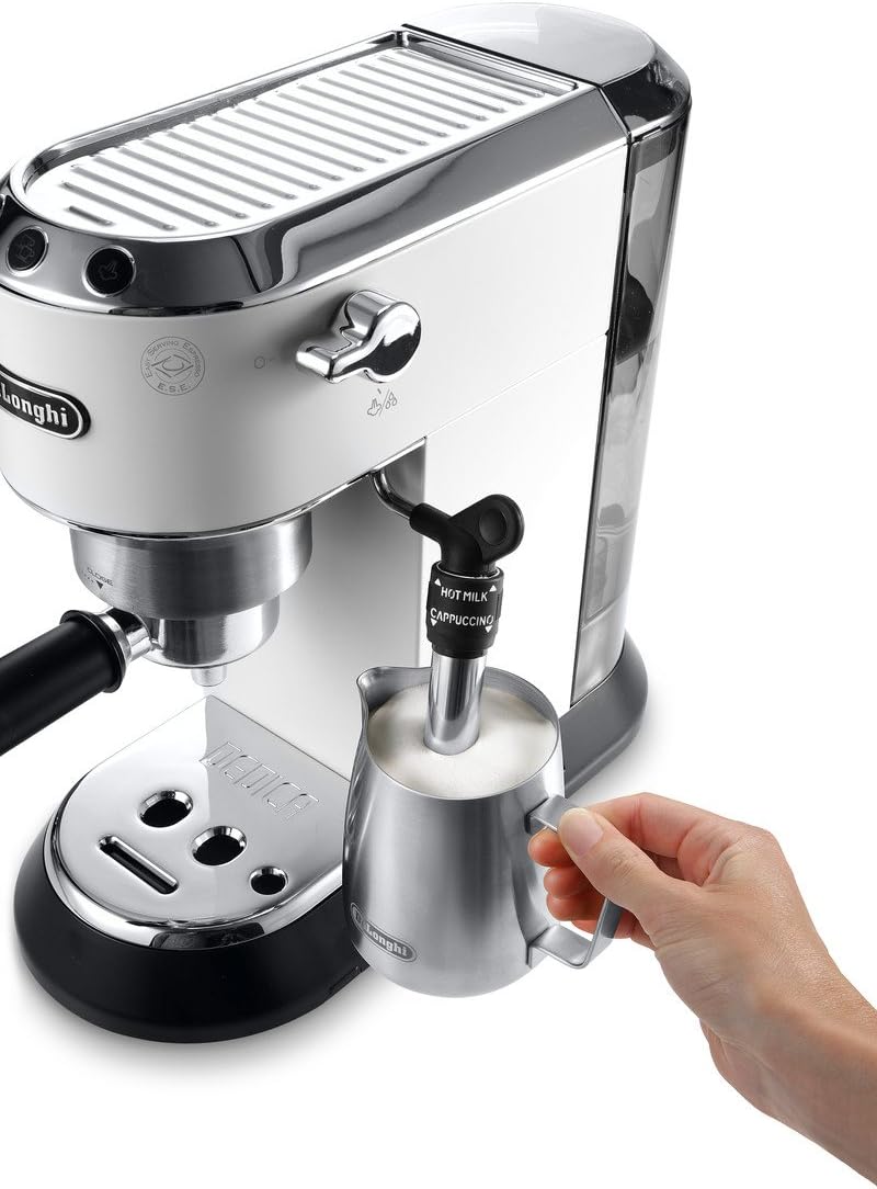 De'Longhi Dedica Style EC685.W, Machine à Café à Pompe en Acier Inoxydable Pour Café Moulu ou Dosettes, Machine à Espresso et Cappuccino, Réservoir de 1,3L, Système Anti-goutte, Blanc