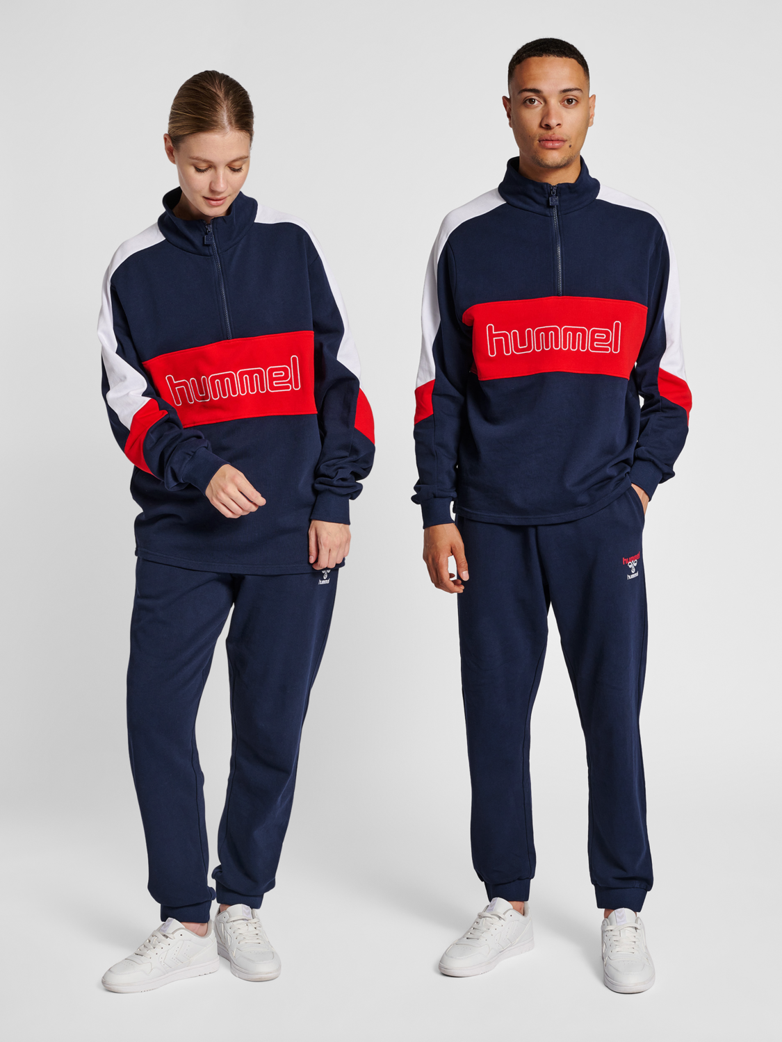 hmlIC CLAUDE HALF ZIP SWEATSHIRT