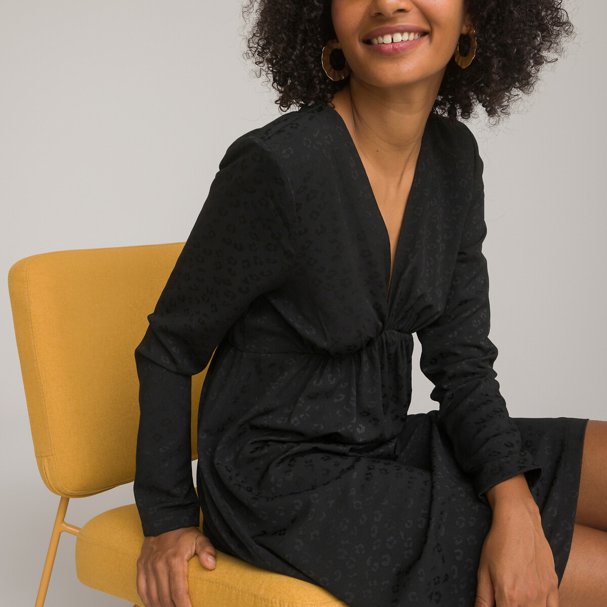 COLEÇÃO LA REDOUTE<br>Vestido curto com estampa de bandeira, decote em V e mangas compridas