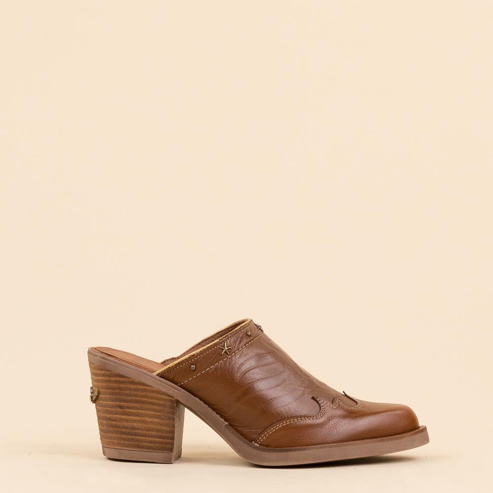 Nemonic boho klompjes cognac