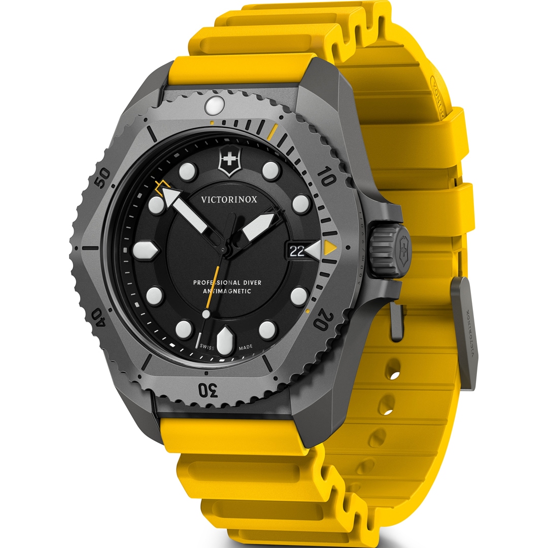 Victorinox Dive Pro Quartz Titanium