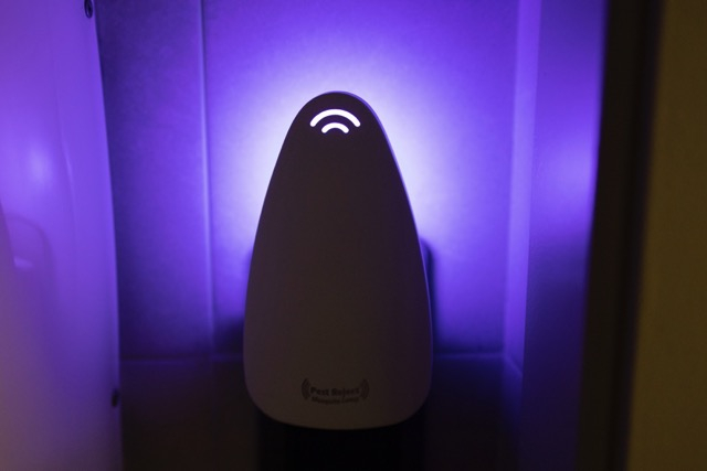 Pest Reject Moskito Lampe Anti Mücken UV Stecker Insekten Vernichter Licht mit Klebpad (VHGVACIND0460)