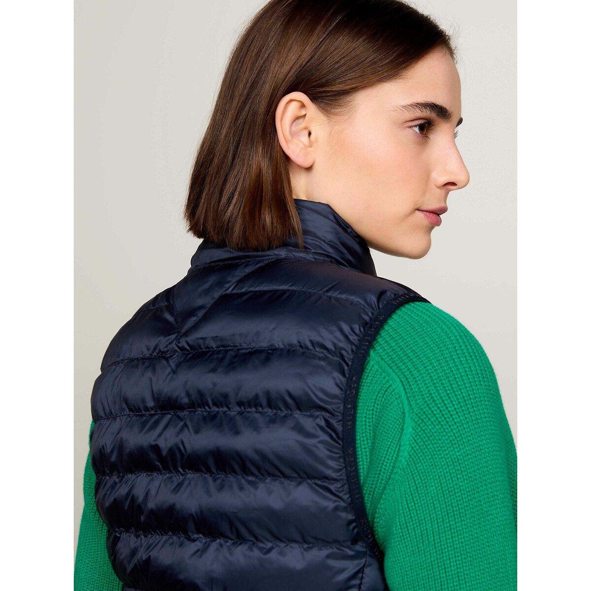 TOMMY HILFIGER<br>Colete com capuz